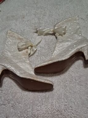 Elegant Cream Lace Ankle Boots with Ribbon Tie